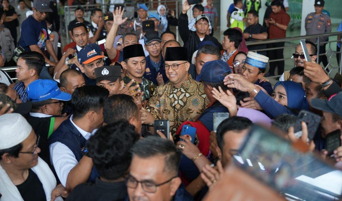 Dalam tulisan yang dibuat Anies tahun 1997. Judulnya Industri Pendidikan Tinggi. Dari sini, dia sudah melihat gejala komersialisasi pendidikan