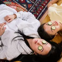 Ilustrasi perempuan dengan kulit sehat. (Sumber foto: Pexels.com).