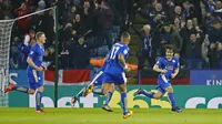 Pemain Leicester City, Shinji Okazaki, merayakan gol yang dicetaknya ke gawang Newcastle United dalam laga Liga Inggris di Stadion King Power, Selasa (15/3/2016) dini hari WIB. (Reuters/Darren Staples)