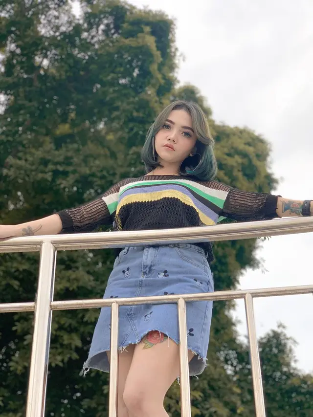 6 Potret Syahiba Saufa, Pedangdut Asal Jawa Timur yang Disebut Mirip Rina Nose