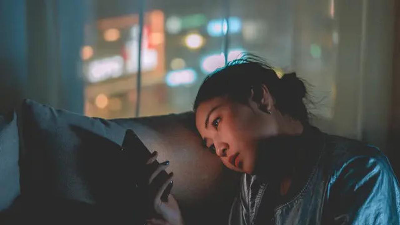Menggali Perasaan, 7 Indikasi Kamu Mencintai Orang yang Bukan Pasanganmu