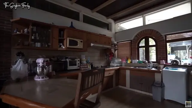 Fasilitas di Rumah Mark Sungkar