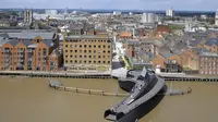 5 Jembatan Penyeberangan yang Terindah di Dunia (sumber. architecturaldigest.com)