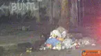 Citizen6, Bali: warga Bali membuang sampah sembarangan di sepanjang Jalan Legian. (Pengirim: Monica)
