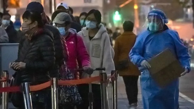 Guangzhou Alami Lonjakan Kasus COVID-19
