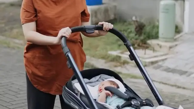 Ungkapan Gritte Agatha Pasca Melahirkan. (instagram/gritteagathaa)