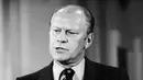 Presiden Amerika Serikat Gerald Ford saat konferensi pers di Washington, 28 Agustus 1974. Gerald Ford menjabat sebagai Presiden AS ke-38 usai menggantikan Wakil Presiden AS Spiro Agnew dan kemudian menggantikan Presiden AS Richard Nixon. (Photo by STRINGER/AFP)