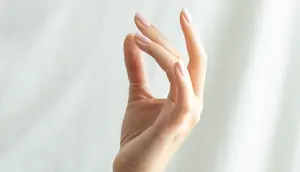 Tangan Sering Kesemutan, Kenali Gejala Carpal Tunnel Syndrome