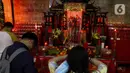 Mereka hadir untuk mengikuti peribadatan menyambut Tahun Baru Imlek 2576 Kongzili. (Liputan6.com/Herman Zakharia)