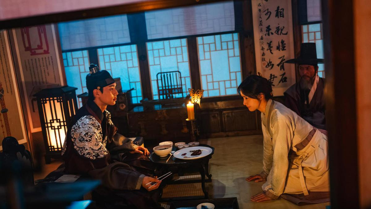 Lee Chae Min dan YoonA Ungkap Adegan Paling Berkesan di Drakor Bon Appétit, Your Majesty