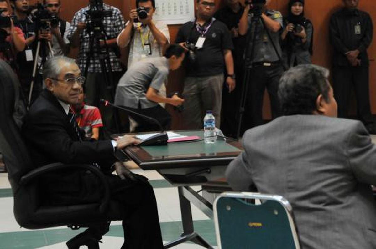 Hakim Achmad Yamanie jalani sidang
