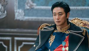 Ju Ji Hoon dalam drakor The Remarried Empress. (Disney Plus)