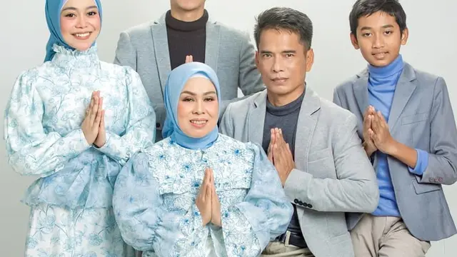 6 Gaya Pemotretan Lesty Kejora dan Keluarga, Penuh Kehangatan
