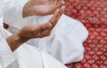 Bacaan Sholawat Nabi, Lengkap Beserta Arti dan Keutamaannya