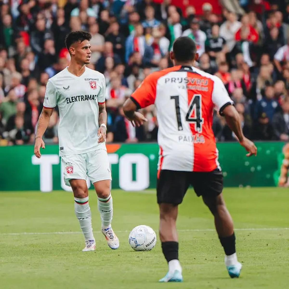Mees Hilgers Alami Cedera Jelang Duel Krusial FC Twente dan Timnas Indonesia: Bisa Pulih Enggak Nih?