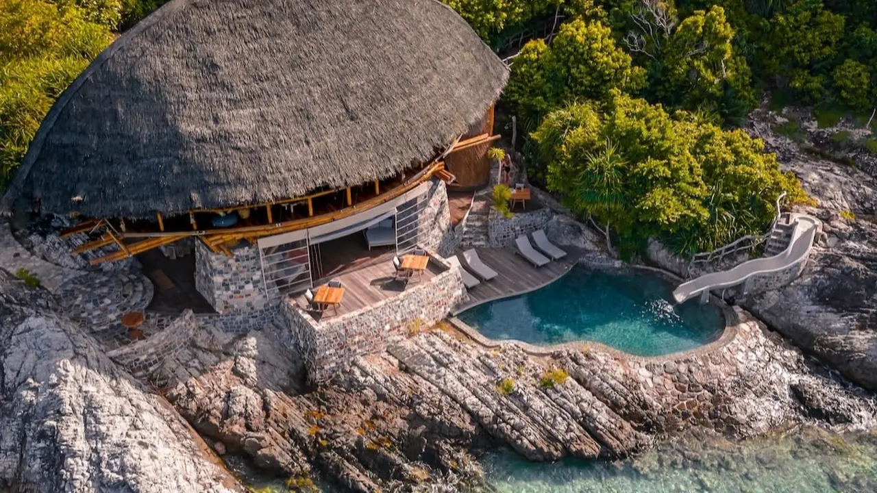 9 Hotel Paling Unik di Indonesia, Punya Konsep Menginap yang Berbeda