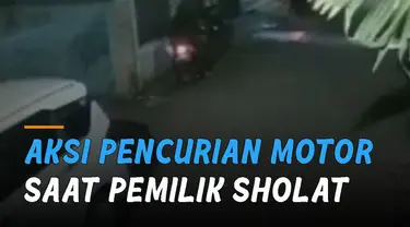 Terekam kamera cctv aksi pencurian motor di depan Masjid.