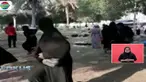 Taman kota di sekitar hotel jemaah haji Indonesia di Mekah biasanya mendadak ramai oleh para PKL.