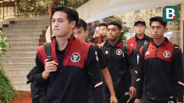 Foto: Ragam Ekspresi Skuad Timnas Indonesia U-22 saat Menuju Stadion Olympic Phnom Penh