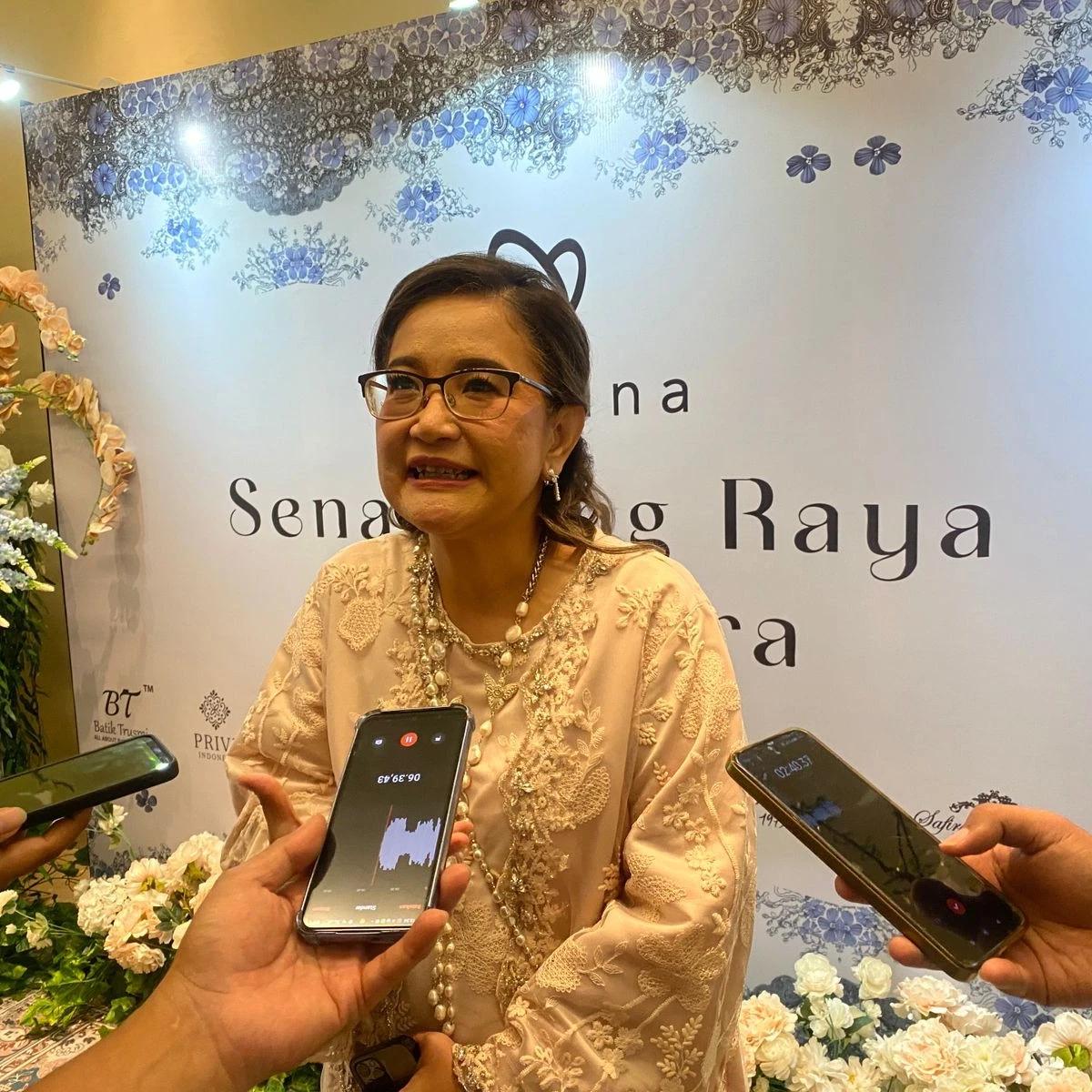 Para pendiri Ouikana Fashion, (dari kanan) Ratna Feirita, Fauzia Seska Devi, Gitta Badruddin, dan Eka Moelia Putri saat merilis koleksi khusus bertema “Senandung Raya Nusantara” di Jakarta, Kamis (12/2).