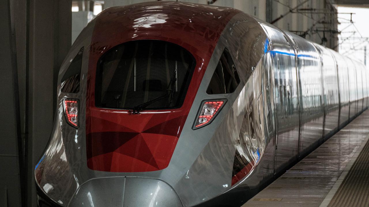 Tampilan Kereta Cepat 'Whoosh'