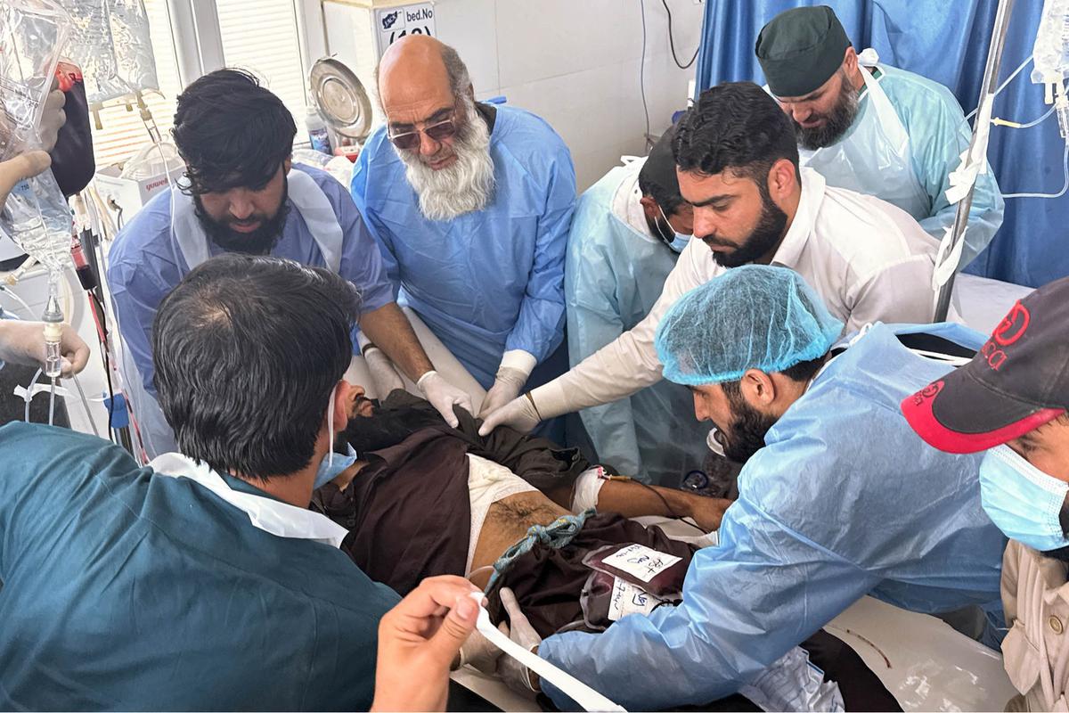 FOTO: Pasukan Taliban dan Pakistan Saling Gempur, 15 Warga Sipil Tewas