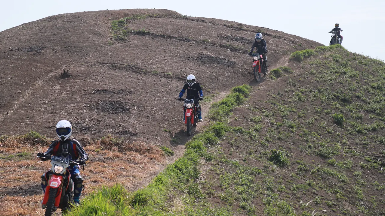 Ini Perlengkapan Berkendara Offroad yang Aman (Ist)