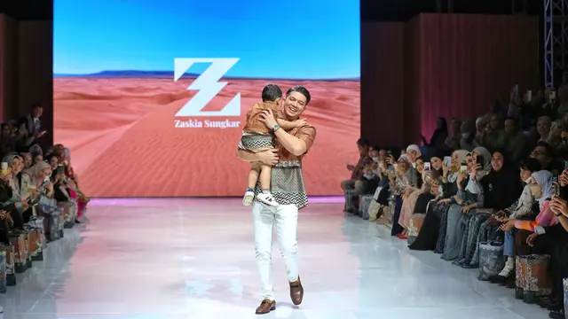 Sambut Ramadan, Zaskia Sungkar-Shireen Sungkar Rilis Koleksi Busana Muslim Bernuansa Tradisional