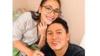 Ayu Ting Ting Pamer Kemesraan, Selebritas Tanah Air Ikut Bahagia