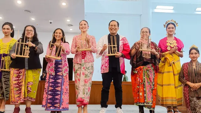 Yayasan Belantara Budaya Indonesia dan Museum Nasional Indonesia didukung oleh Kementerian Kebudayaan mengumumkan peresmian kembali program sekolah tari tradisional gratis.