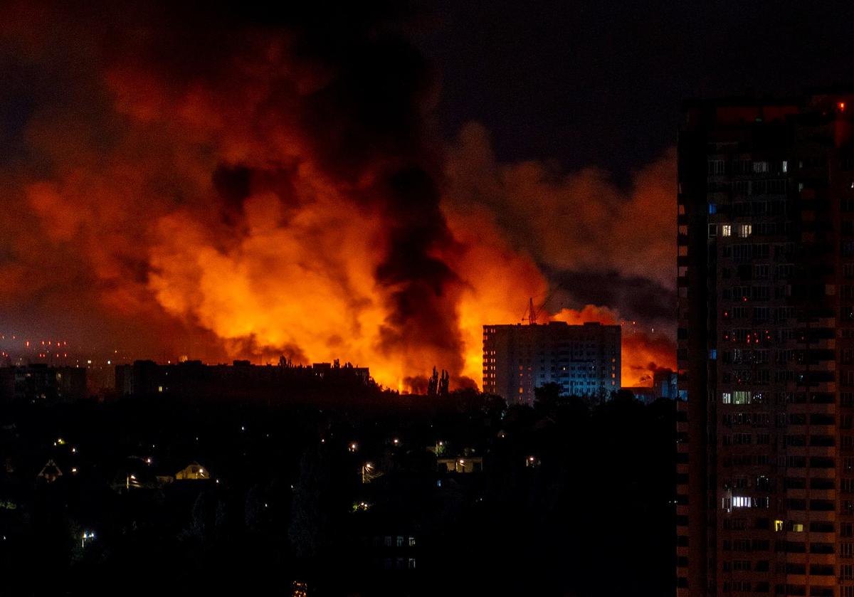 FOTO: Ledakan Mengguncang Kyiv, Rusia Luncurkan Serangan Udara Skala Besar