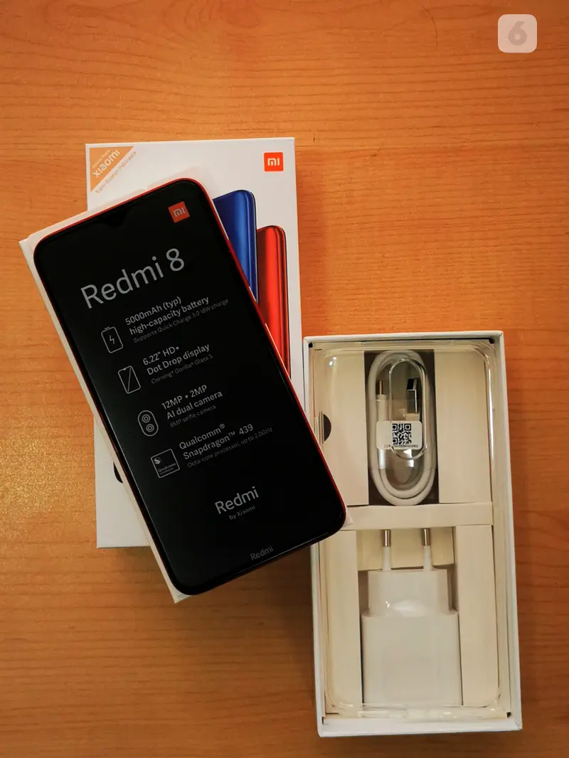 Redmi 8 - Boks dan Kelengkapan (Portrait)