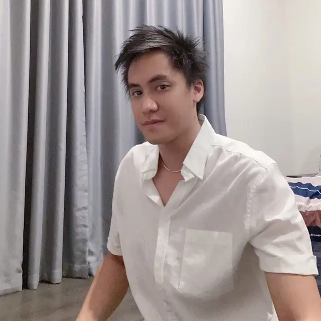 Biasa Gondrong, Ini 5 Potret Terbaru Kevin Aprilio dengan Rambut Pendek