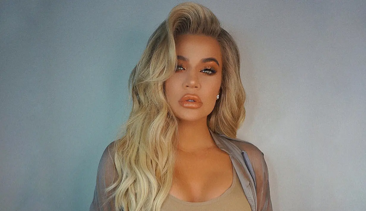 Khloe Kardashian bikin netizen gempar karena miliki bibir yang tebal saat kehamilan. (instagram/khloekardashian)