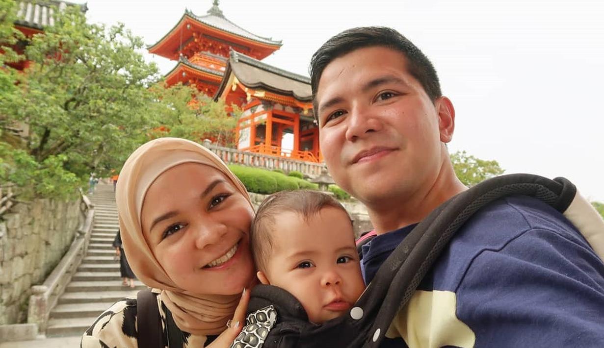 Haykal Kamil menikah dengan Tantri Namirah pada 25 Maret 2017 silam. Sebelumnya pasangan ini telah berpacaran selama 3 tahun. (Liputan6.com/IG/@haykalkamil)