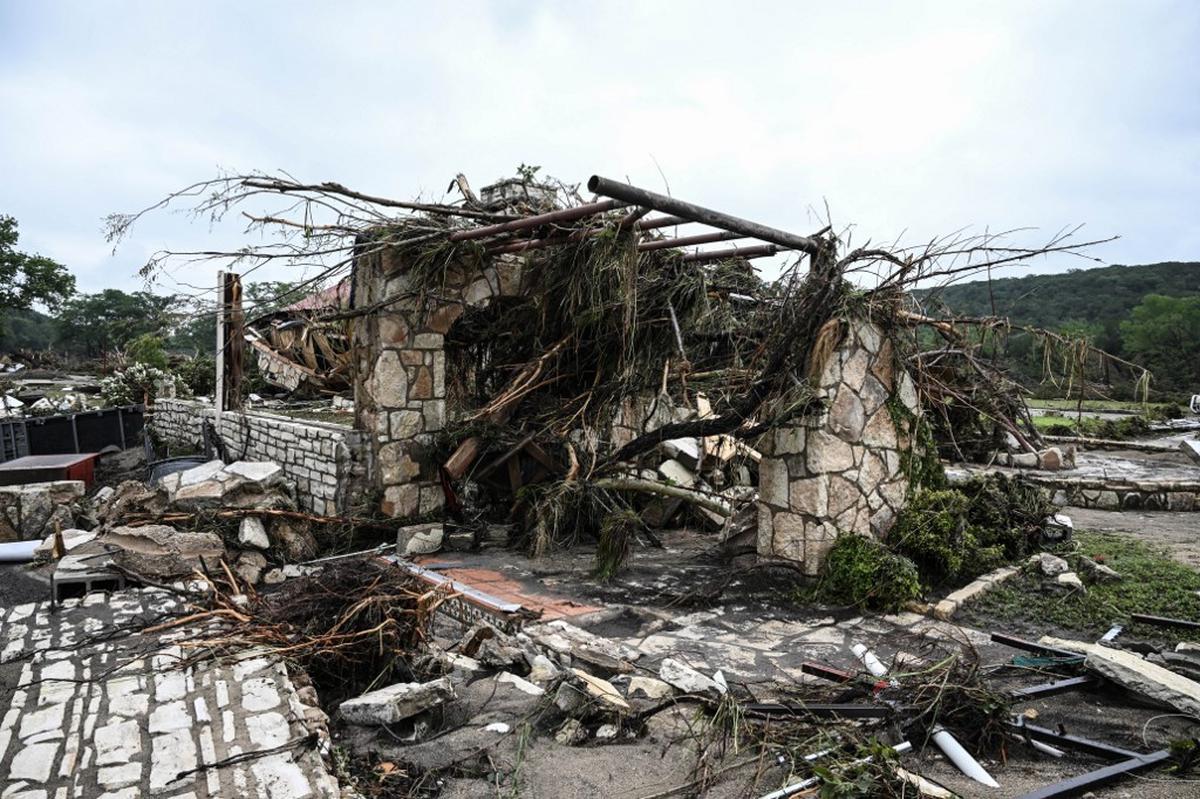 Banjir Bandang Terjang Texas