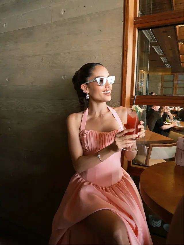 Cinta Laura