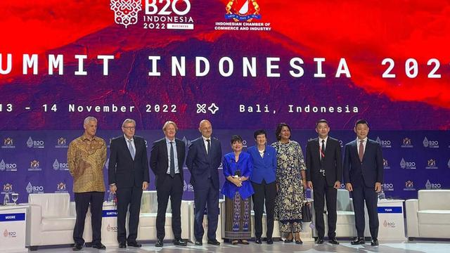 Standard Chartered Tekankan Pentingnya Kolaborasi untuk Mencapai Transisi Net Zero