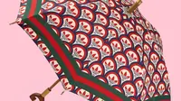 Payung adidas X Gucci Seharga Rp24 Juta Tidak Bisa Dipakai Saat Hujan, Kenapa?