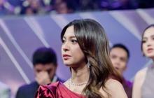 Takdir Cinta yang Kupilih Jadi Sinetron Paling Ngetop, Ini Penampilan Alisia Rininta di SCTV Awards 2023