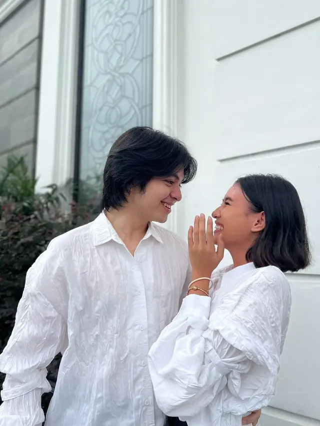 Intip Potret Angga Yunanda dan  Shenina Cinnamon yang Makin Mesra