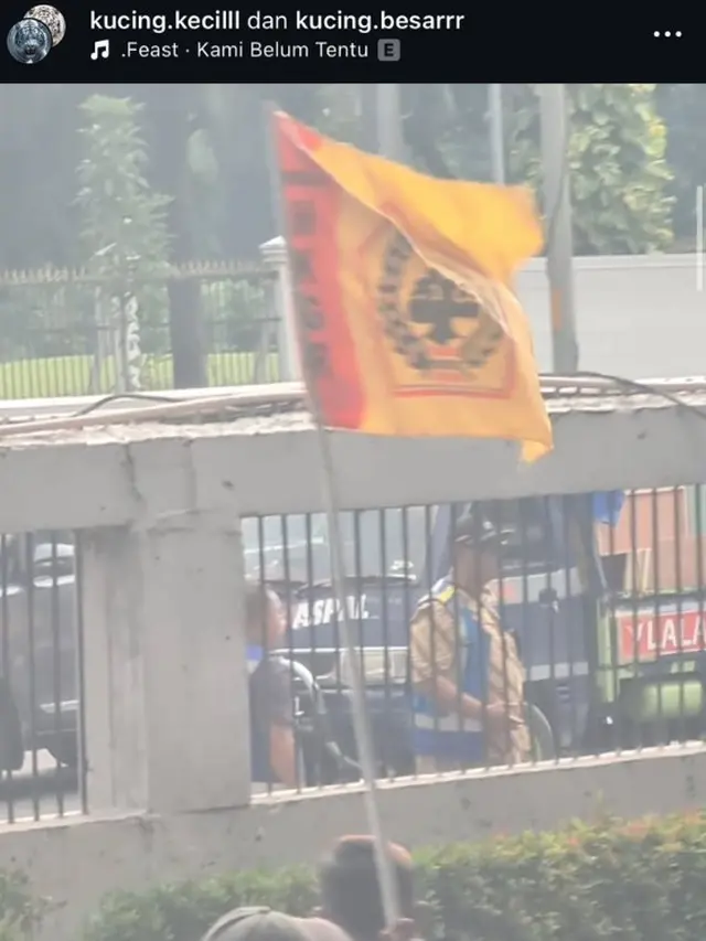 MKGR dituding jadi massa demo anarkis