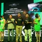 Country Lead Lenovo Mobile Business Group Indonesia, Adrie R Suhadi (tengah) saat peluncuran Lenovo Vibe K4 Note di Jakarta, Rabu (23/3/2016). (Liputan6.com/Agustin Setyo Wardani)