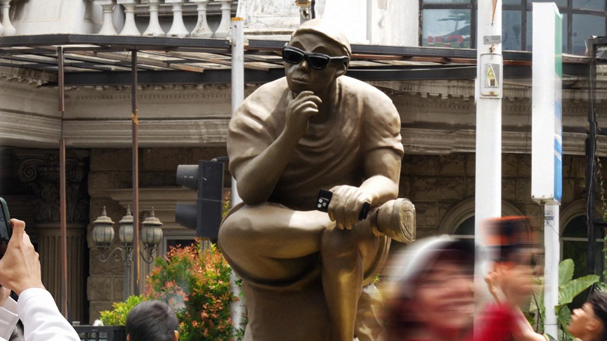 Bukan Sekadar Instalasi Seni, Ikon #PikirDuaKali Ini Punya Pesan Penting Buat Kamu