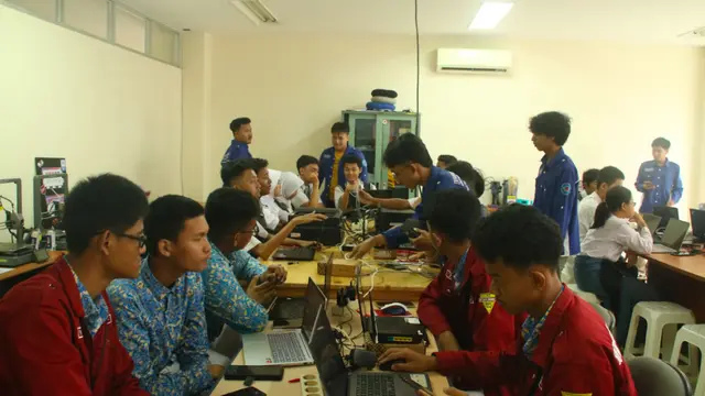 Informatics Camp UTA’45 Jakarta