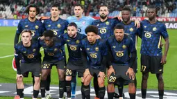 Calvin Verdonk yang tampil sebagai starter kembali turut berperan dalam fase menyerang maupun bertahan tim Lille sepanjang laga ini. (AP Photo/Darko Vojinovic)