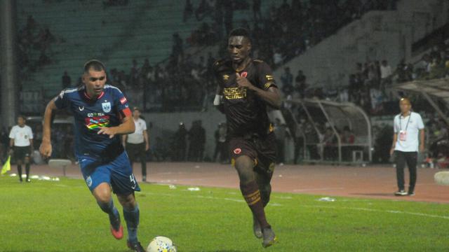 Wallace Costa Amido Balde PSIS Semarang PSM Makassar
