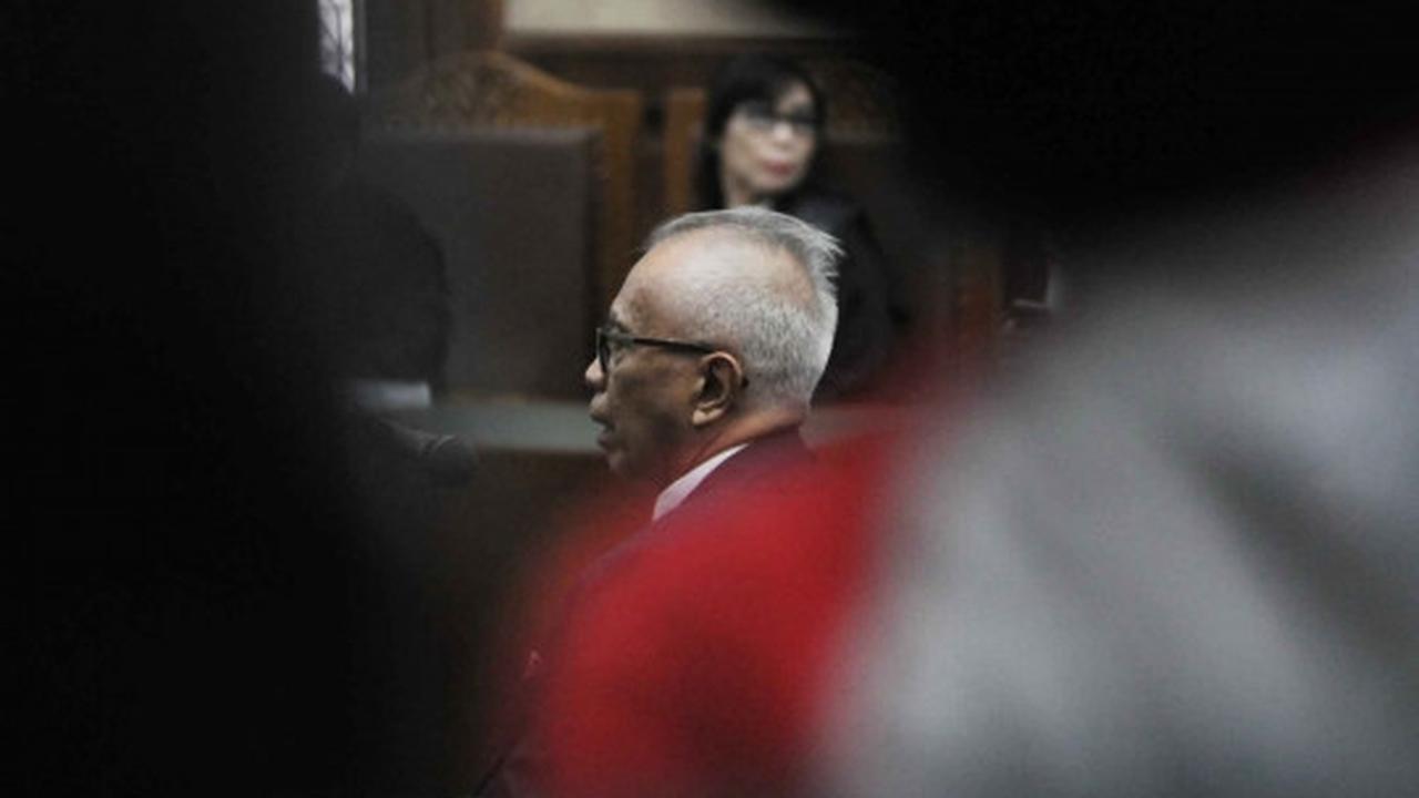 JPU tuntut OC Kaligis dihukum 10 tahun penjara