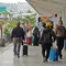 Cerita Penumpang di Bandara Lampung Terdampak Abu Anak Krakatau