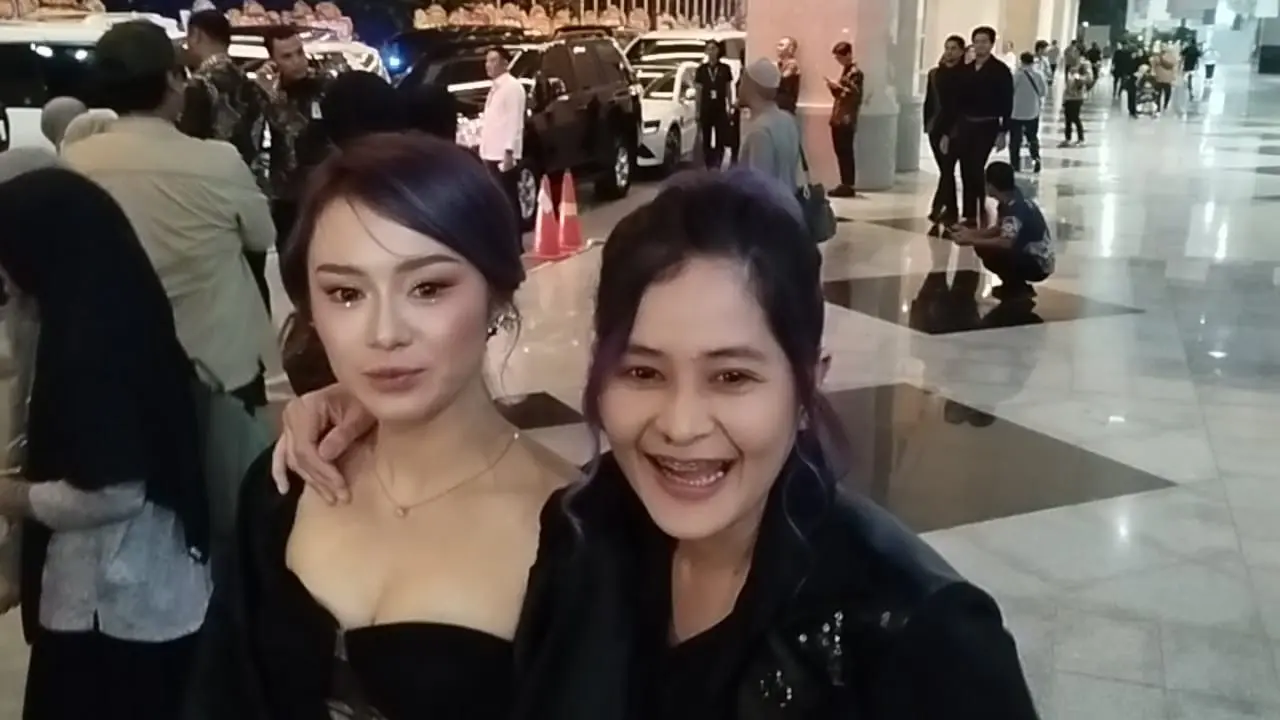 Mitha dan Dara The Virgin